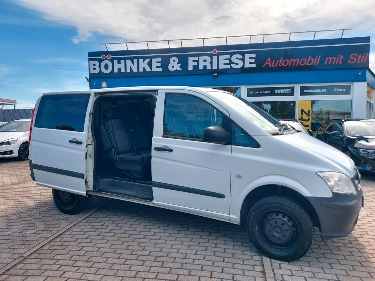 Mercedes-Benz Vito Mixto 4x4 116 CDI lang Autom. Tempo - Transport de personnes: photos 1 Mercedes-Benz Vito Mixto 4x4 116 CDI lang Autom. Tempo - Transport de personnes: photos 1