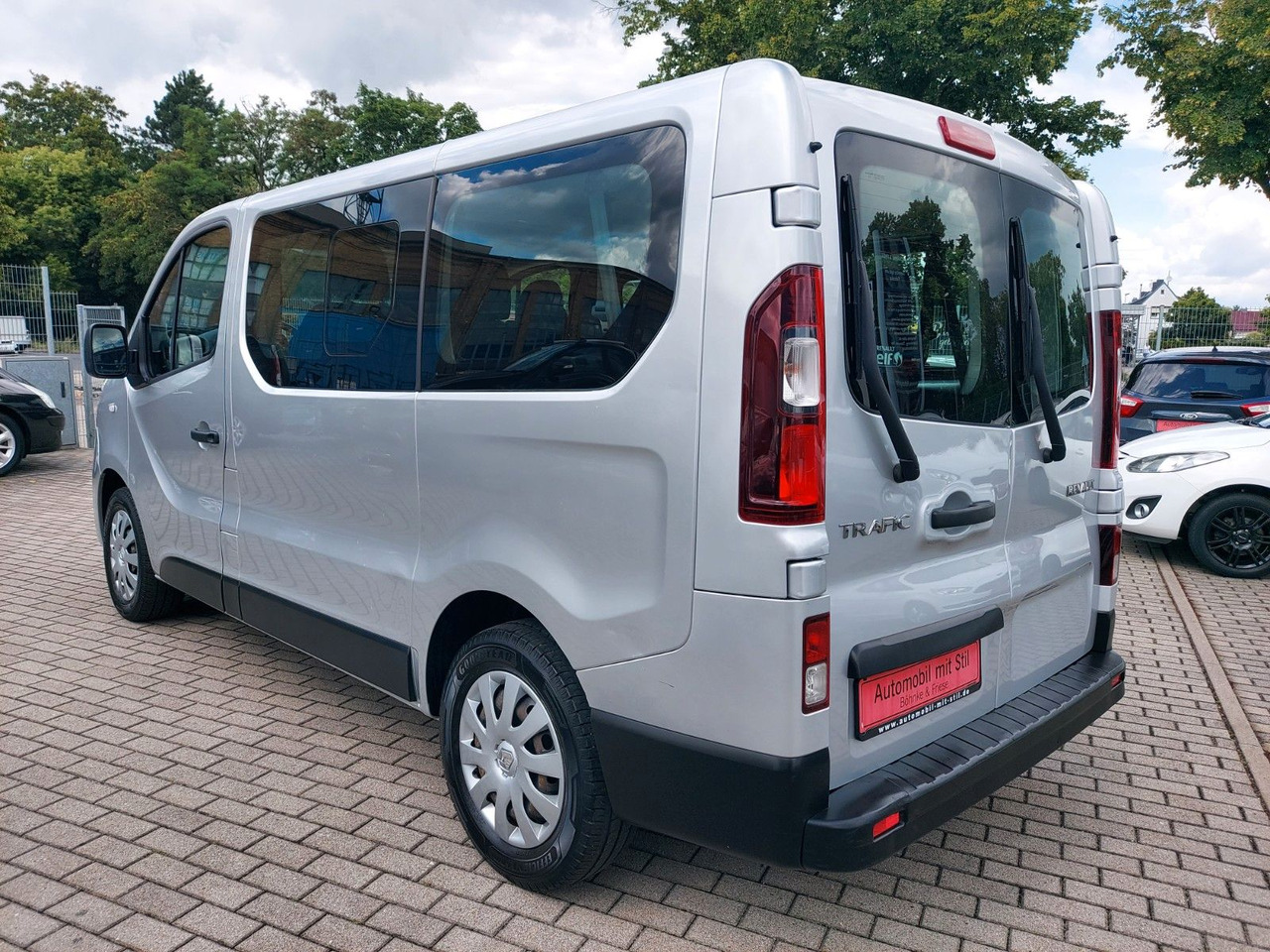 Renault Trafic Combi L1H1 2,7t Expression Klima - Transport de personnes: photos 5 Renault Trafic Combi L1H1 2,7t Expression Klima - Transport de personnes: photos 5