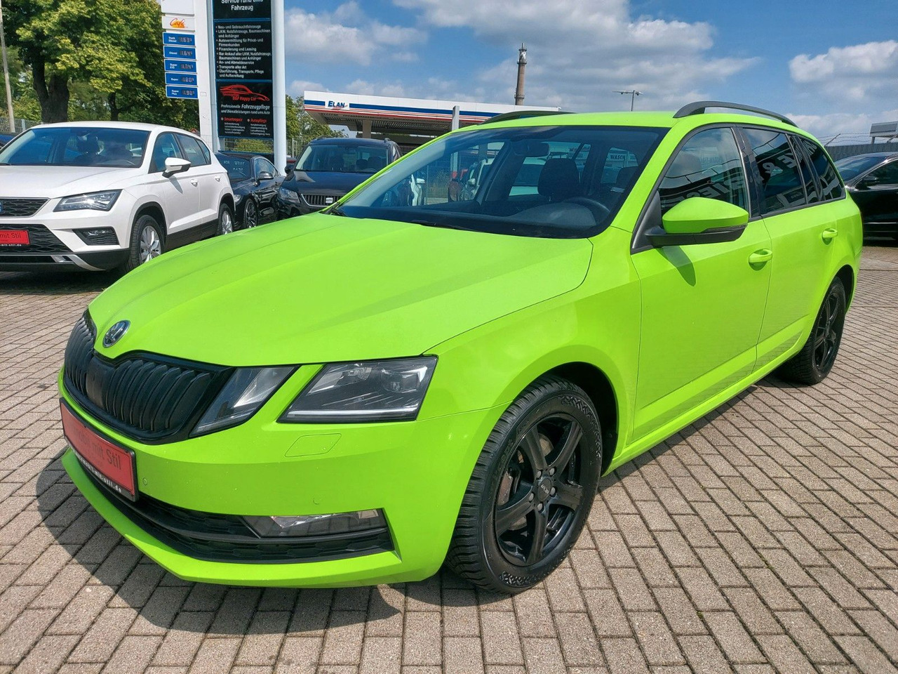 Skoda Octavia Combi Soleil DSG LED Radar ACC - Voiture: photos 5 Skoda Octavia Combi Soleil DSG LED Radar ACC - Voiture: photos 5