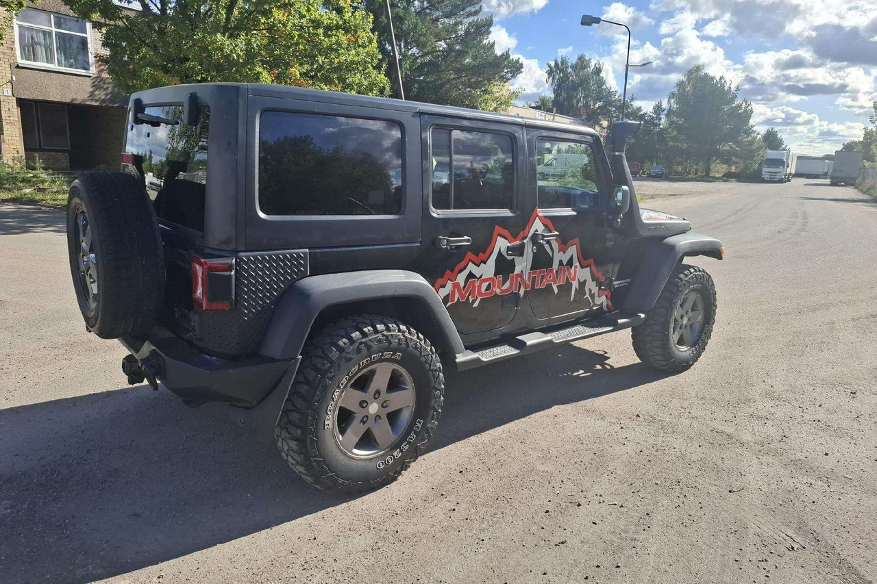 Jeep Wrangler - SUV: photos 3 Jeep Wrangler - SUV: photos 3