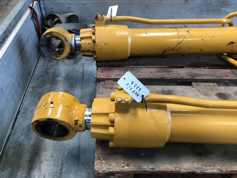 Caterpillar 322B Boomcylinder OEM 1184166 - Hydraulique: photos 5 Caterpillar 322B Boomcylinder OEM 1184166 - Hydraulique: photos 5