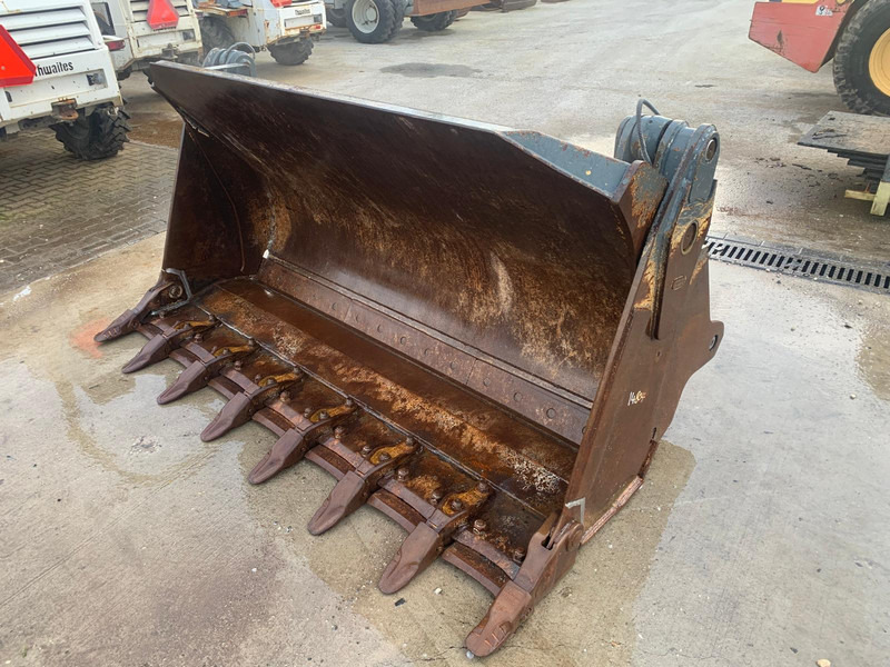 Liebherr LR 624 - Godet: photos 1 Liebherr LR 624 - Godet: photos 1