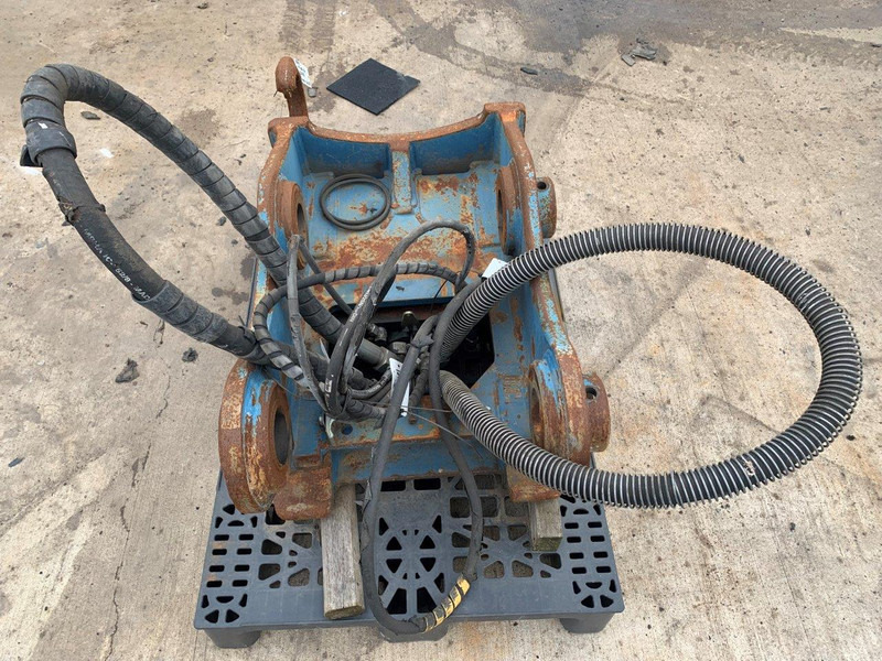 Oil Quick OQ 80 - Attache rapide: photos 4 Oil Quick OQ 80 - Attache rapide: photos 4