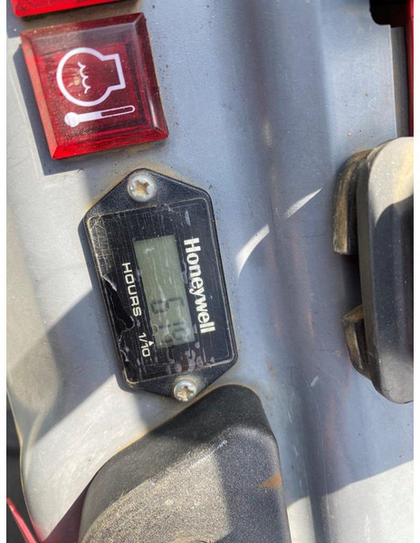 Takeuchi TB210R NVT - Mini pelle: photos 4 Takeuchi TB210R NVT - Mini pelle: photos 4