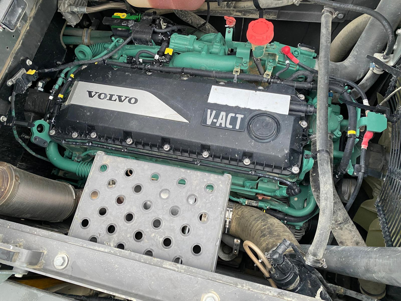 Pelle sur chenille Volvo EC300: photos 23 Pelle sur chenille Volvo EC300: photos 23