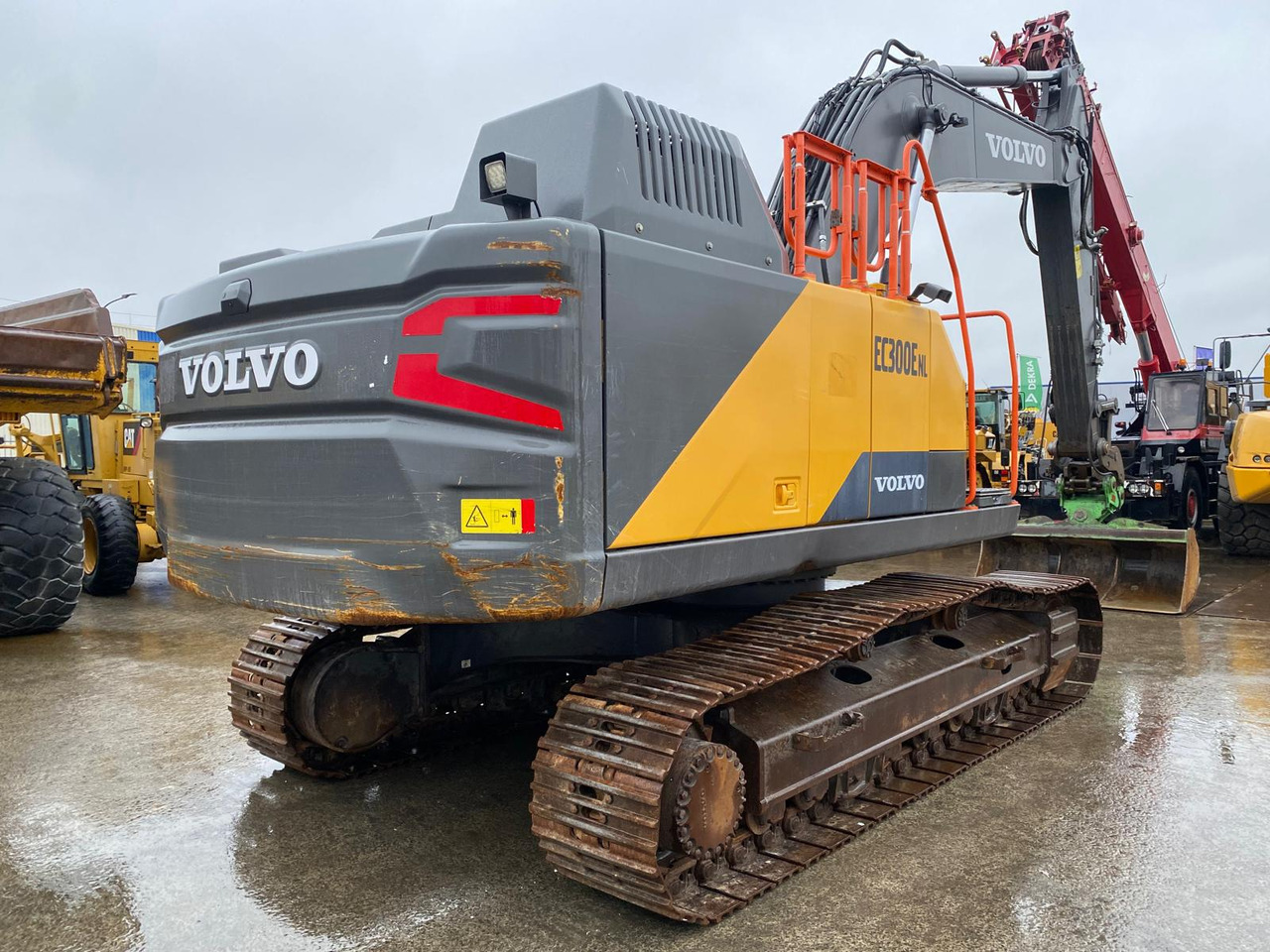 Pelle sur chenille Volvo EC300: photos 6 Pelle sur chenille Volvo EC300: photos 6