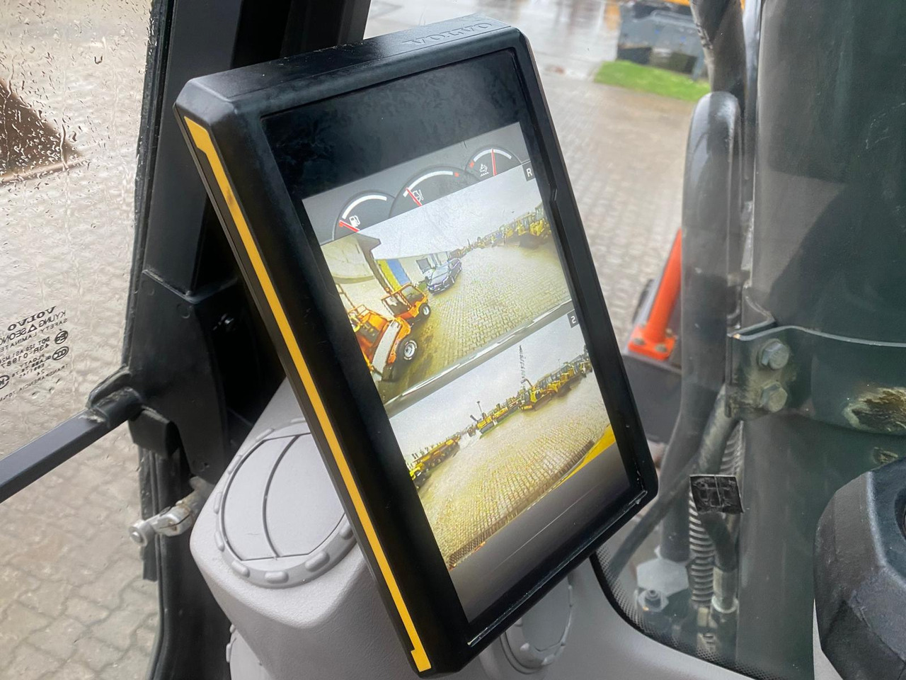 Pelle sur chenille Volvo EC300: photos 39 Pelle sur chenille Volvo EC300: photos 39