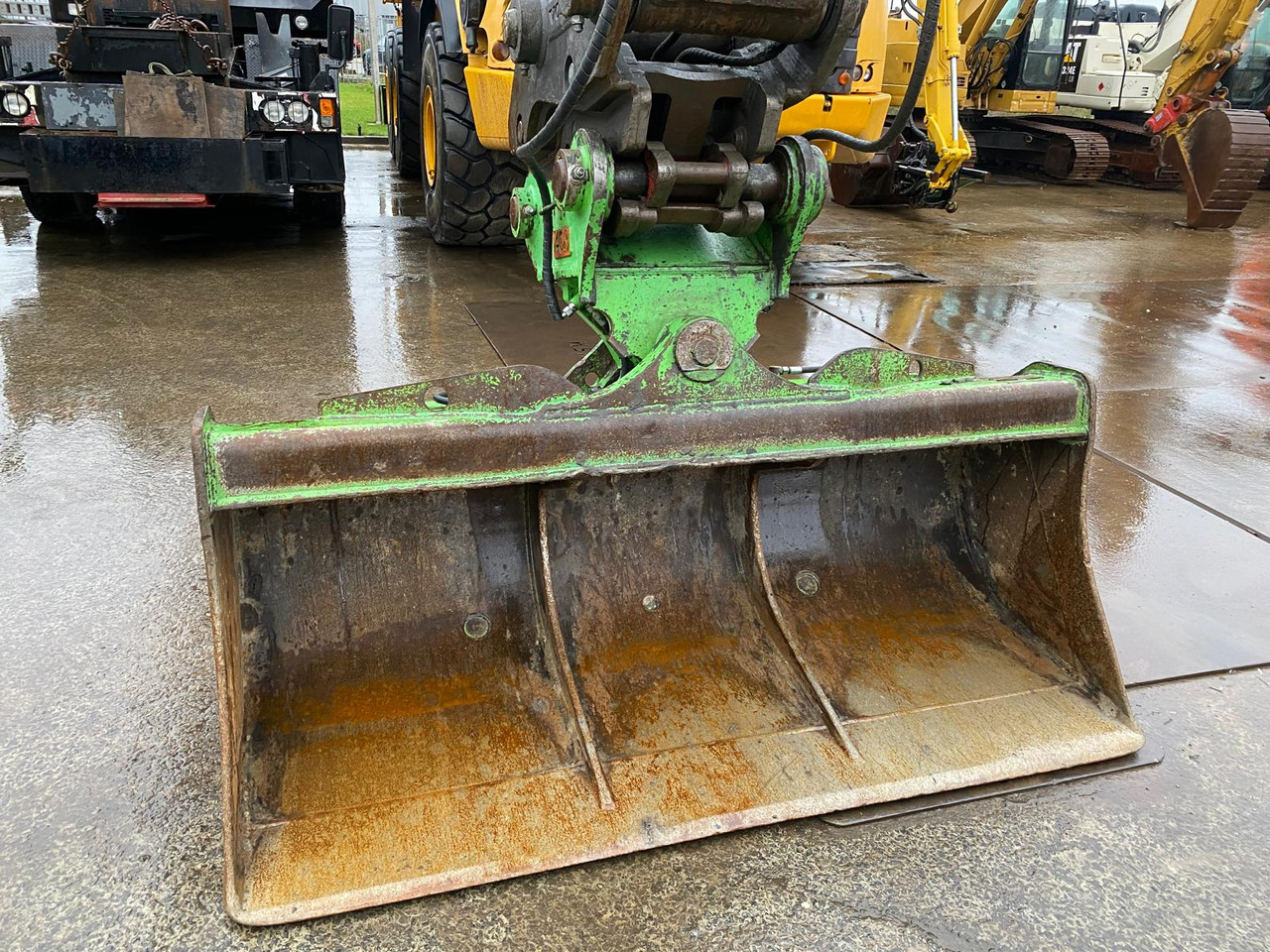 Pelle sur chenille Volvo EC300: photos 34 Pelle sur chenille Volvo EC300: photos 34