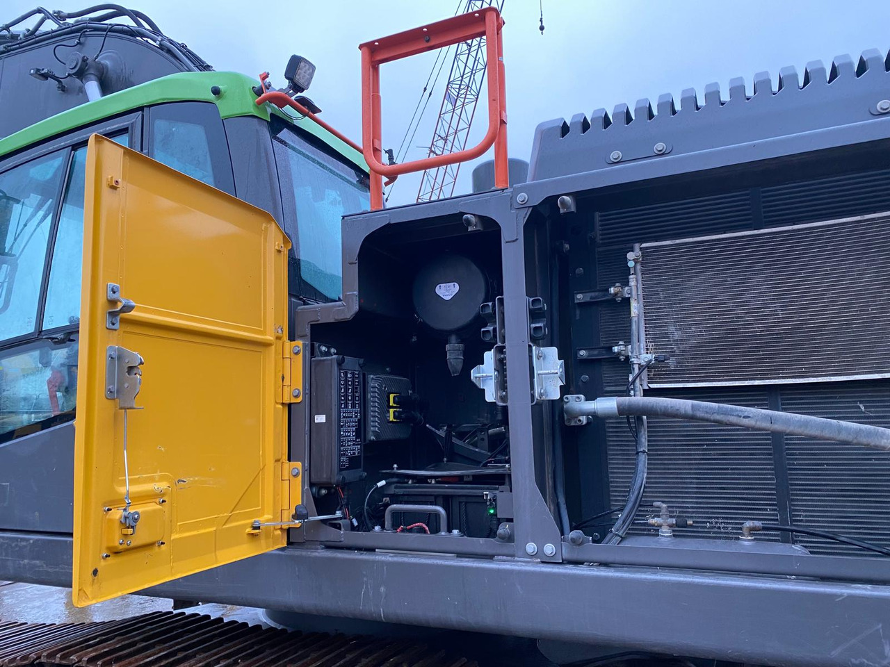 Pelle sur chenille Volvo EC300: photos 16 Pelle sur chenille Volvo EC300: photos 16