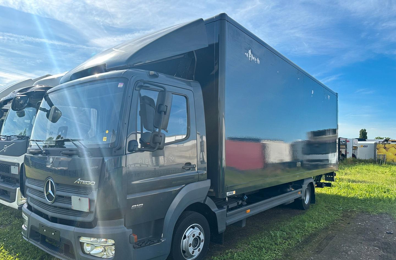 MERCEDES 818 FURGONE 7 MT E SPONDA EURO 6 - Camion fourgon: photos 1 MERCEDES 818 FURGONE 7 MT E SPONDA EURO 6 - Camion fourgon: photos 1
