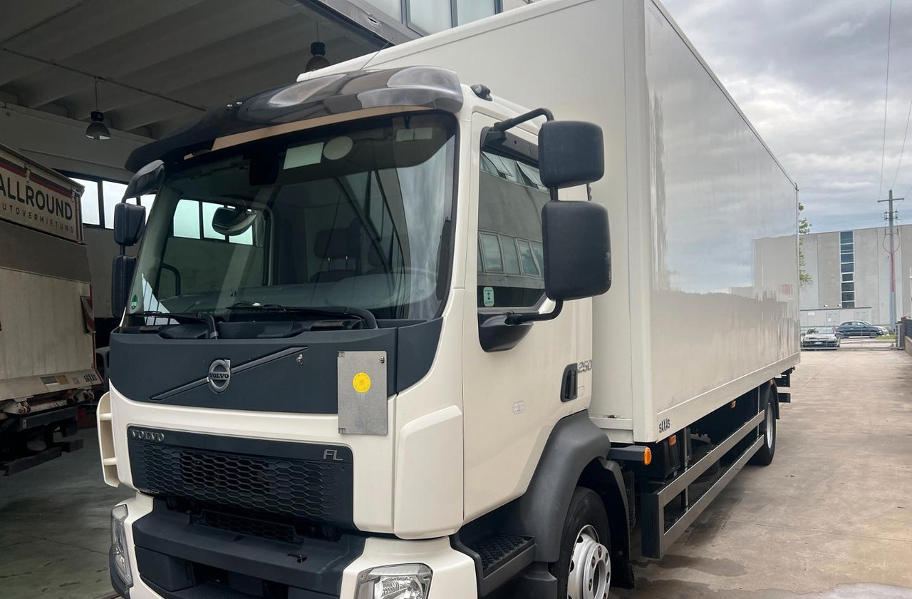 VOLVO FL 250 euro 6 sponda - Camion fourgon: photos 1 VOLVO FL 250 euro 6 sponda - Camion fourgon: photos 1