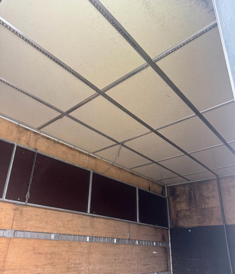 Iveco 75e190 - Camion fourgon: photos 5 Iveco 75e190 - Camion fourgon: photos 5