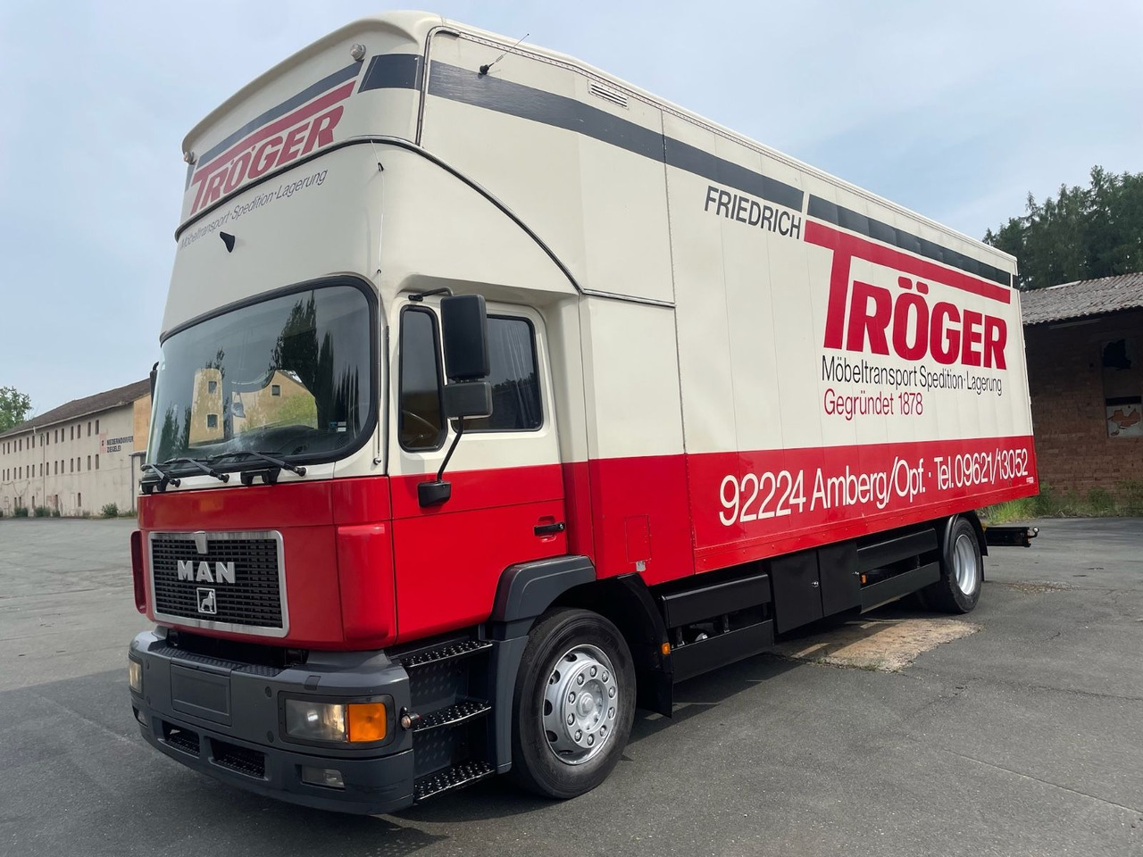 MAN 18.264 M40 Wohnmobil/4xBett/AC/Standheizung/EU2 - Camion fourgon: photos 3 MAN 18.264 M40 Wohnmobil/4xBett/AC/Standheizung/EU2 - Camion fourgon: photos 3