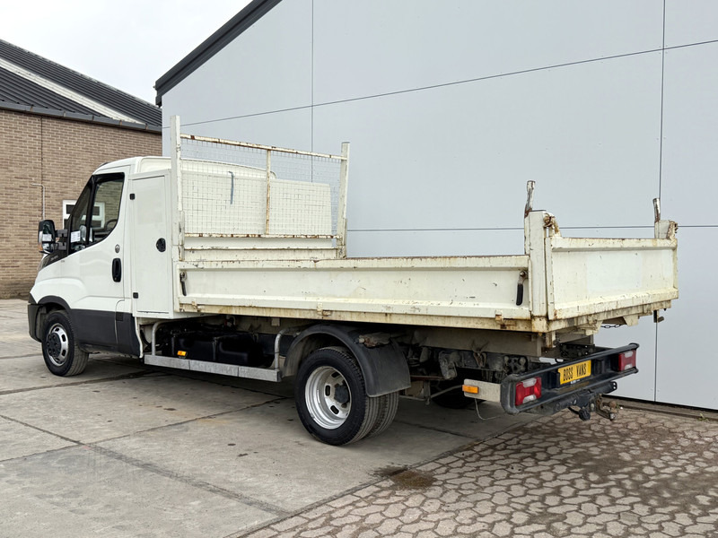 Iveco Daily 35C12 2.3 Kipper Dubbellucht 3.5t Trekhaak Airco Cruise Control Lucht geveerde stoel - Utilitaire benne: photos 3 Iveco Daily 35C12 2.3 Kipper Dubbellucht 3.5t Trekhaak Airco Cruise Control Lucht geveerde stoel - Utilitaire benne: photos 3