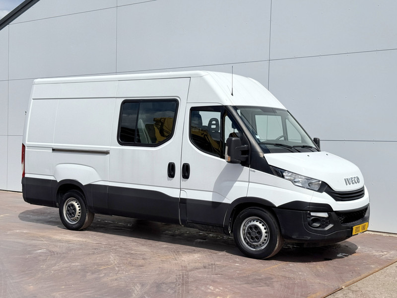 Iveco Daily 35S14 2.3 L2H2 Dubbele Cabine 7 Stoelen Mixto DoKa Airco Cruise Control Trekhaak 3.5t Lucht geveerde stoel - Fourgon utilitaire, Utilitaire double cabine: photos 4 Iveco Daily 35S14 2.3 L2H2 Dubbele Cabine 7 Stoelen Mixto DoKa Airco Cruise Control Trekhaak 3.5t Lucht geveerde stoel - Fourgon utilitaire, Utilitaire double cabine: photos 4