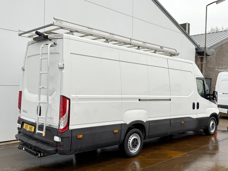 Iveco Daily 35S16 2.3 L4H2 Airco Cruise Control Luchtvering Imperiaal Lucht Geveerde Stoel - Fourgon utilitaire: photos 3 Iveco Daily 35S16 2.3 L4H2 Airco Cruise Control Luchtvering Imperiaal Lucht Geveerde Stoel - Fourgon utilitaire: photos 3