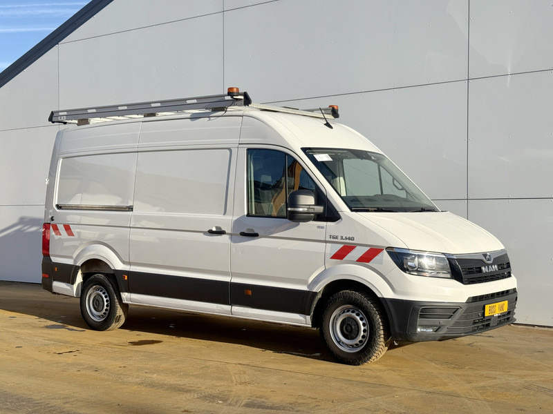 MAN TGE 3.140 2.0 TDI L3H3 Airco Cruise Control Trekhaak Carplay Navigatie Parkeersensoren voor achter - Fourgon utilitaire: photos 4 MAN TGE 3.140 2.0 TDI L3H3 Airco Cruise Control Trekhaak Carplay Navigatie Parkeersensoren voor achter - Fourgon utilitaire: photos 4