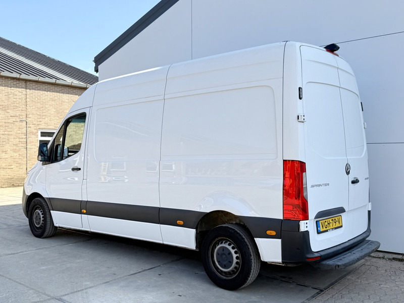 Mercedes-Benz Sprinter 314 2.2 CDI Automaat L2H2 Climate Control Cruise Control Standkachel Navigatie Camera - Fourgon utilitaire: photos 2 Mercedes-Benz Sprinter 314 2.2 CDI Automaat L2H2 Climate Control Cruise Control Standkachel Navigatie Camera - Fourgon utilitaire: photos 2