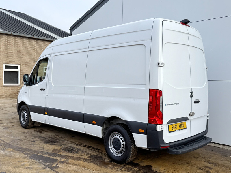 Mercedes-Benz eSprinter 112 L2H2 100% Elektrisch 55kWh 168km WLTP 80kw Snelladen Climate Control Camera Stoelverwarming - Fourgon utilitaire, Utilitaire électrique: photos 2 Mercedes-Benz eSprinter 112 L2H2 100% Elektrisch 55kWh 168km WLTP 80kw Snelladen Climate Control Camera Stoelverwarming - Fourgon utilitaire, Utilitaire électrique: photos 2