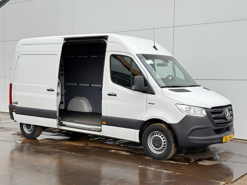 Mercedes-Benz eSprinter 112 L2H2 100% Elektrisch 55kWh 168km WLTP 80kw Snelladen Climate Control Camera Stoelverwarming - Fourgon utilitaire, Utilitaire électrique: photos 5 Mercedes-Benz eSprinter 112 L2H2 100% Elektrisch 55kWh 168km WLTP 80kw Snelladen Climate Control Camera Stoelverwarming - Fourgon utilitaire, Utilitaire électrique: photos 5