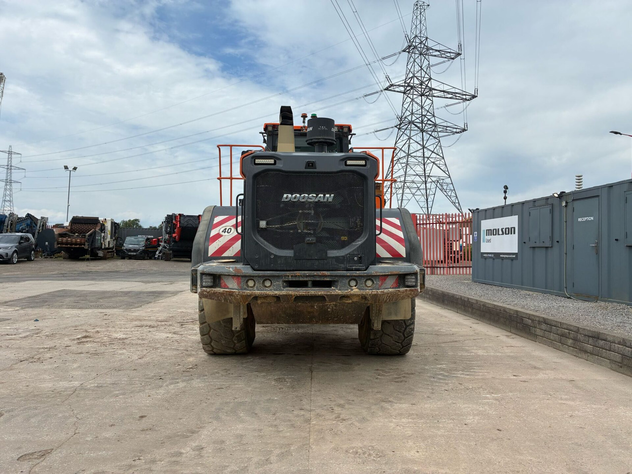 Doosan DL420 - Chargeuse sur pneus: photos 4 Doosan DL420 - Chargeuse sur pneus: photos 4