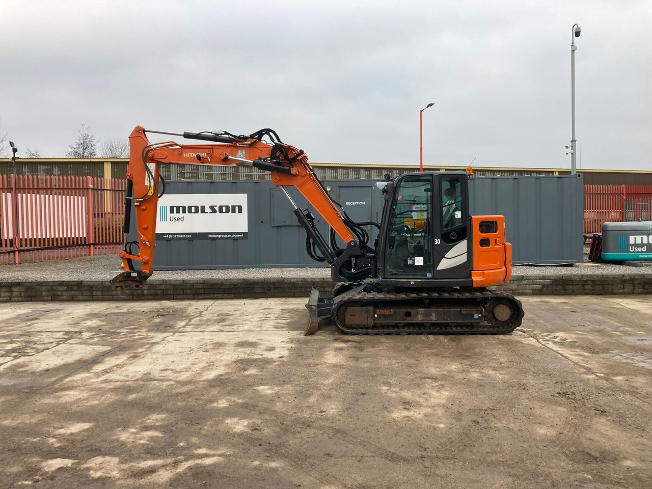 Hitachi ZX85USBR-6 2PB - Mini pelle: photos 2 Hitachi ZX85USBR-6 2PB - Mini pelle: photos 2