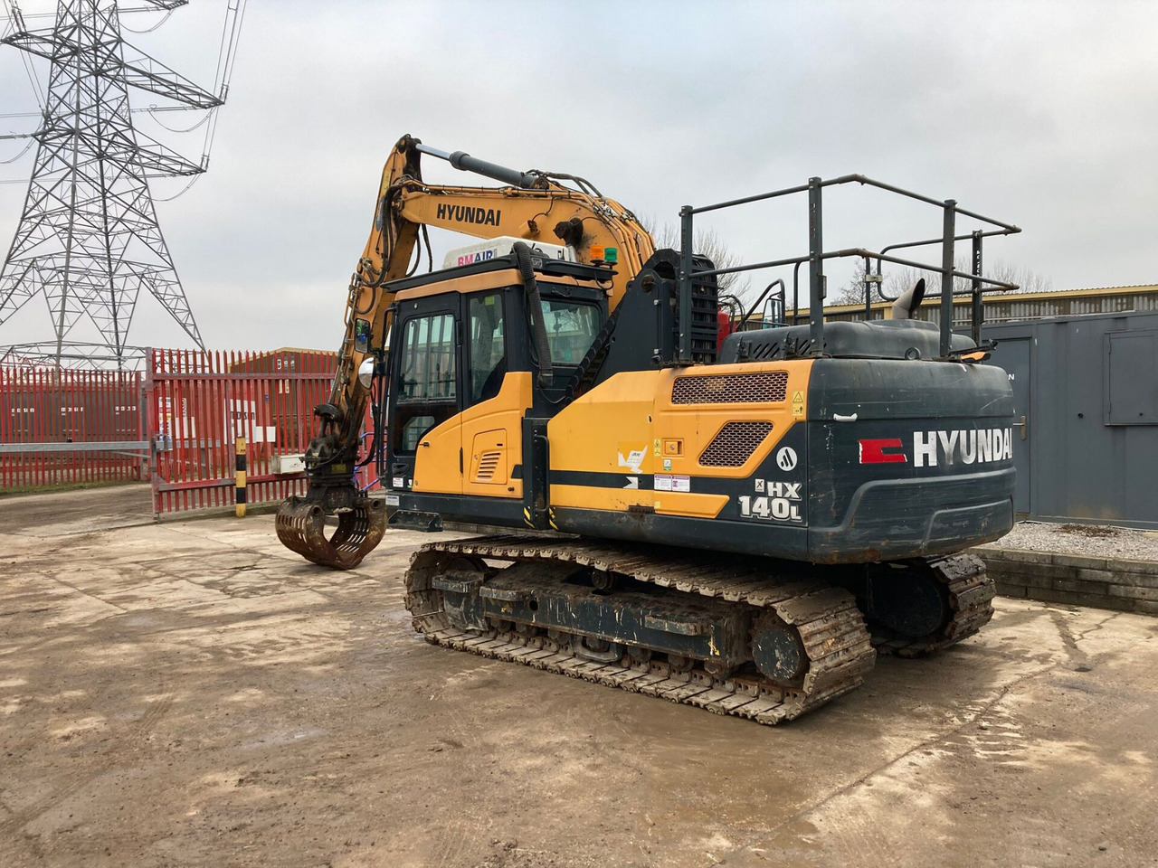 Hyundai HX140L HRC - Pelle sur chenille: photos 3 Hyundai HX140L HRC - Pelle sur chenille: photos 3