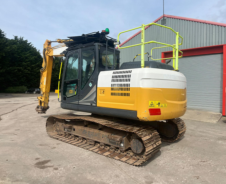 Kobelco SK130LC-11 - Pelle sur chenille: photos 3 Kobelco SK130LC-11 - Pelle sur chenille: photos 3