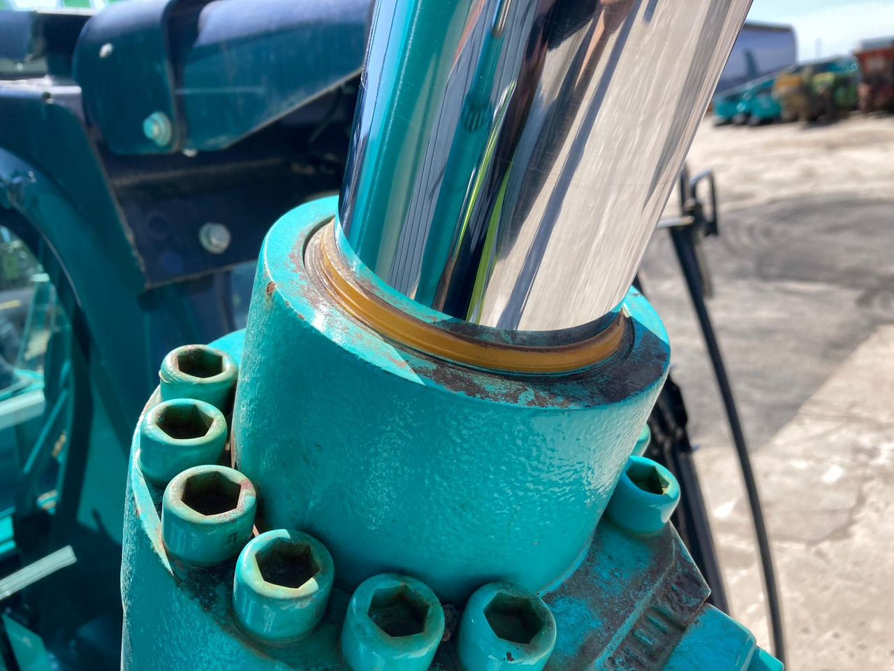 Pelle sur chenille Kobelco SK210LC-11: photos 18