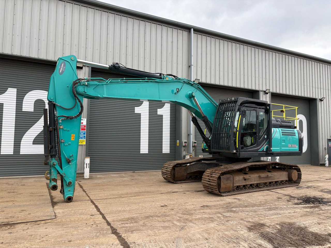 Kobelco SK300LC-10E - Pelle sur chenille: photos 1 Kobelco SK300LC-10E - Pelle sur chenille: photos 1