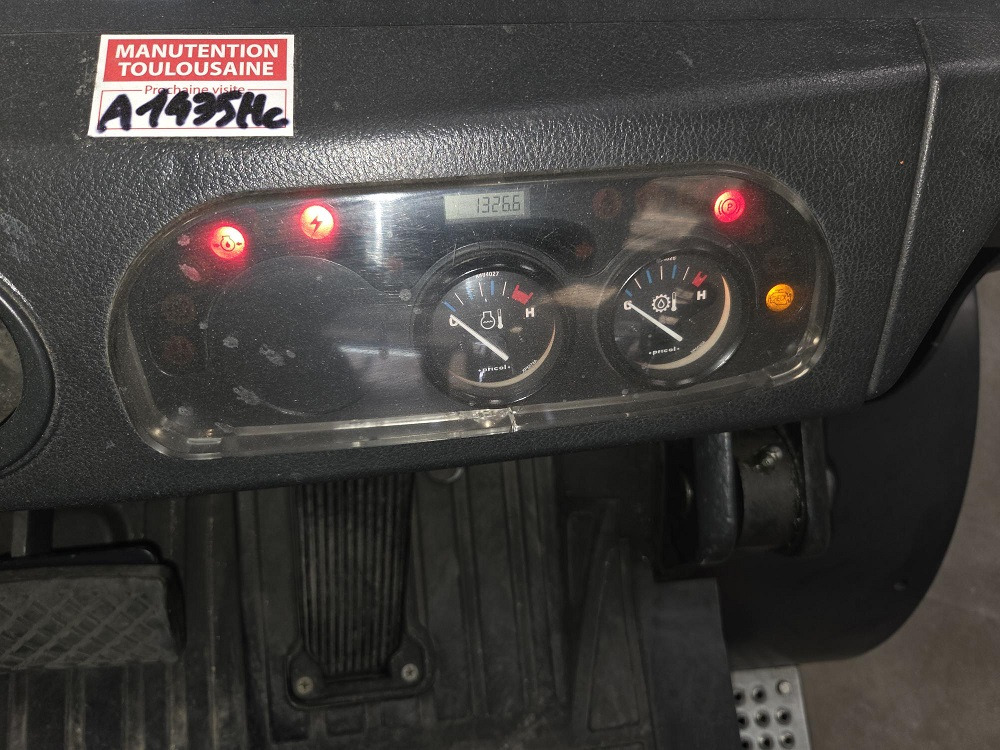 DOOSAN G55C-5 - Chariot élévateur à gaz: photos 4 DOOSAN G55C-5 - Chariot élévateur à gaz: photos 4