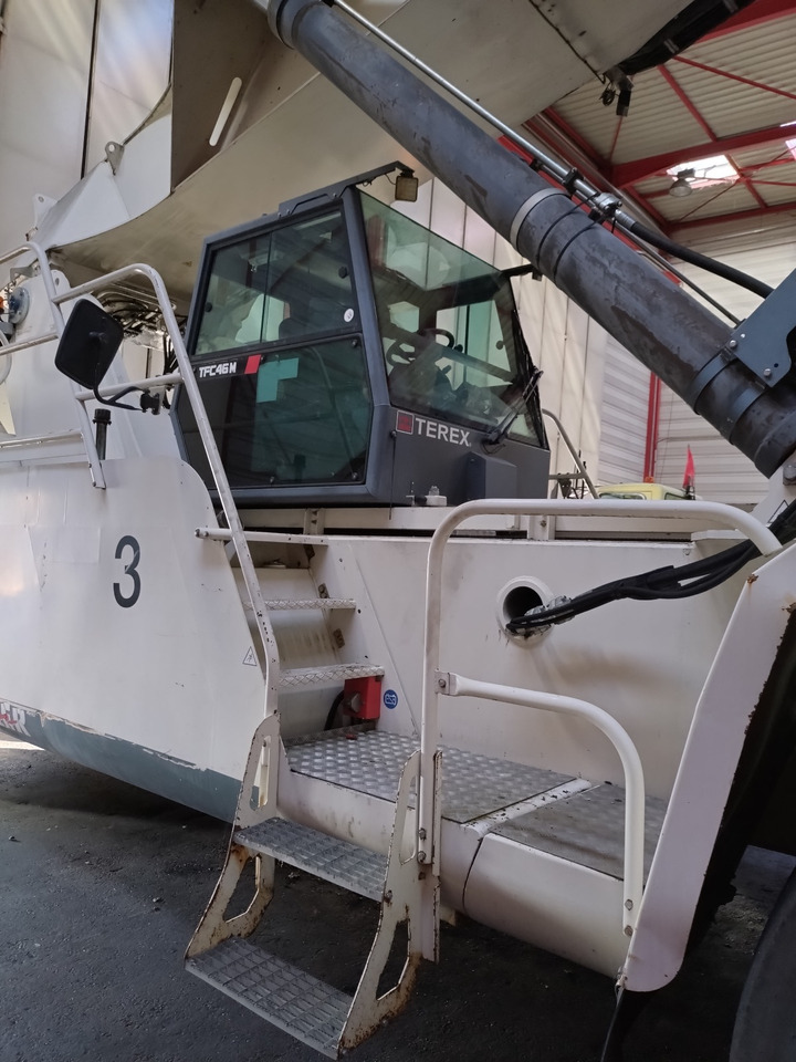 TEREX TFC 46M HC DRY - Reach stacker: photos 3 TEREX TFC 46M HC DRY - Reach stacker: photos 3