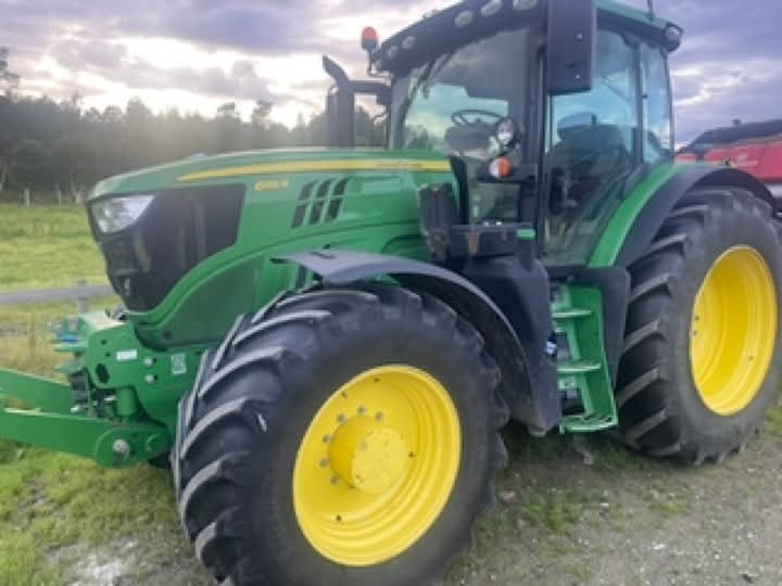 John Deere 6155 R - Tracteur agricole: photos 2 John Deere 6155 R - Tracteur agricole: photos 2
