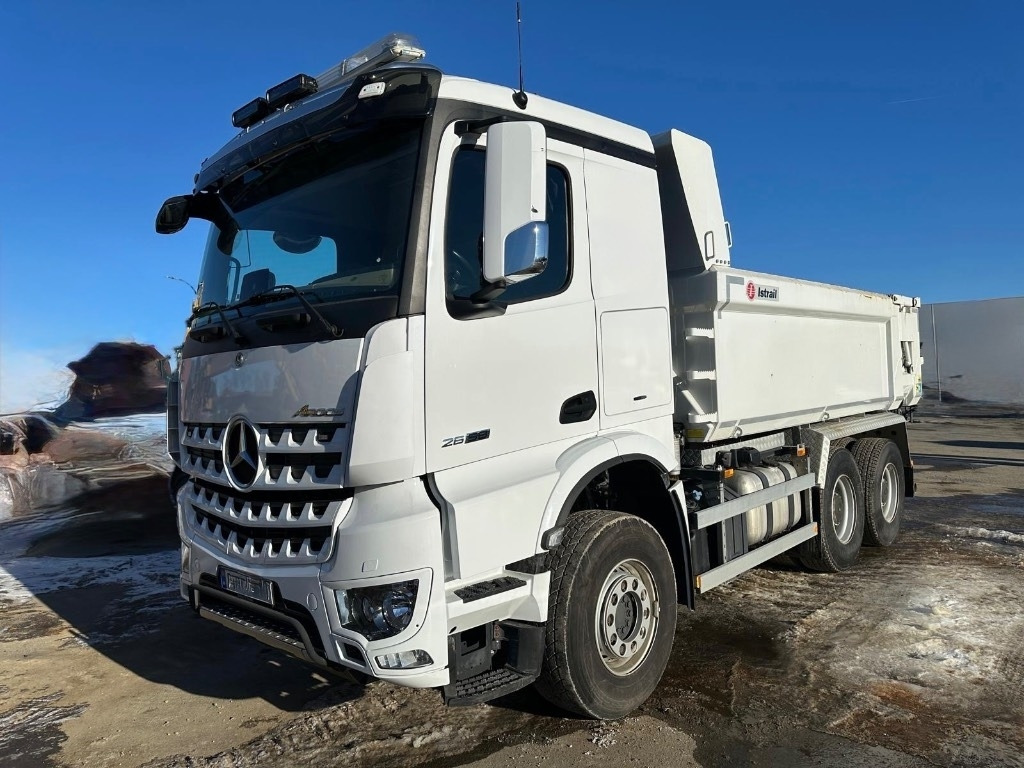 Mercedes-Benz Arocs 2658 - Camion benne: photos 1 Mercedes-Benz Arocs 2658 - Camion benne: photos 1
