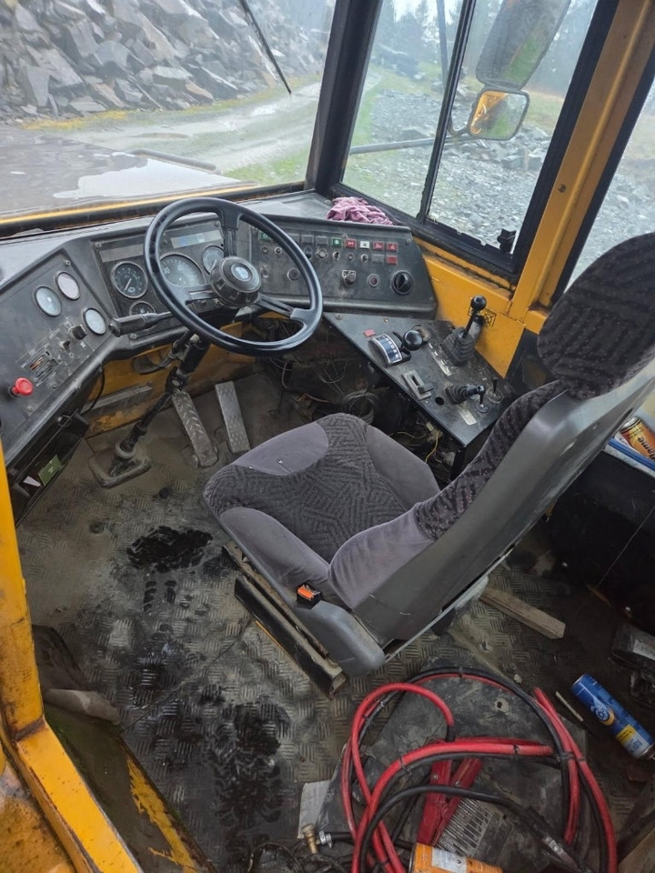 Tombereau articulé Volvo A 25 C: photos 7