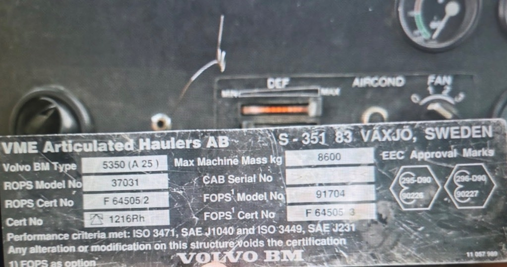 Tombereau articulé Volvo A 25 C: photos 9