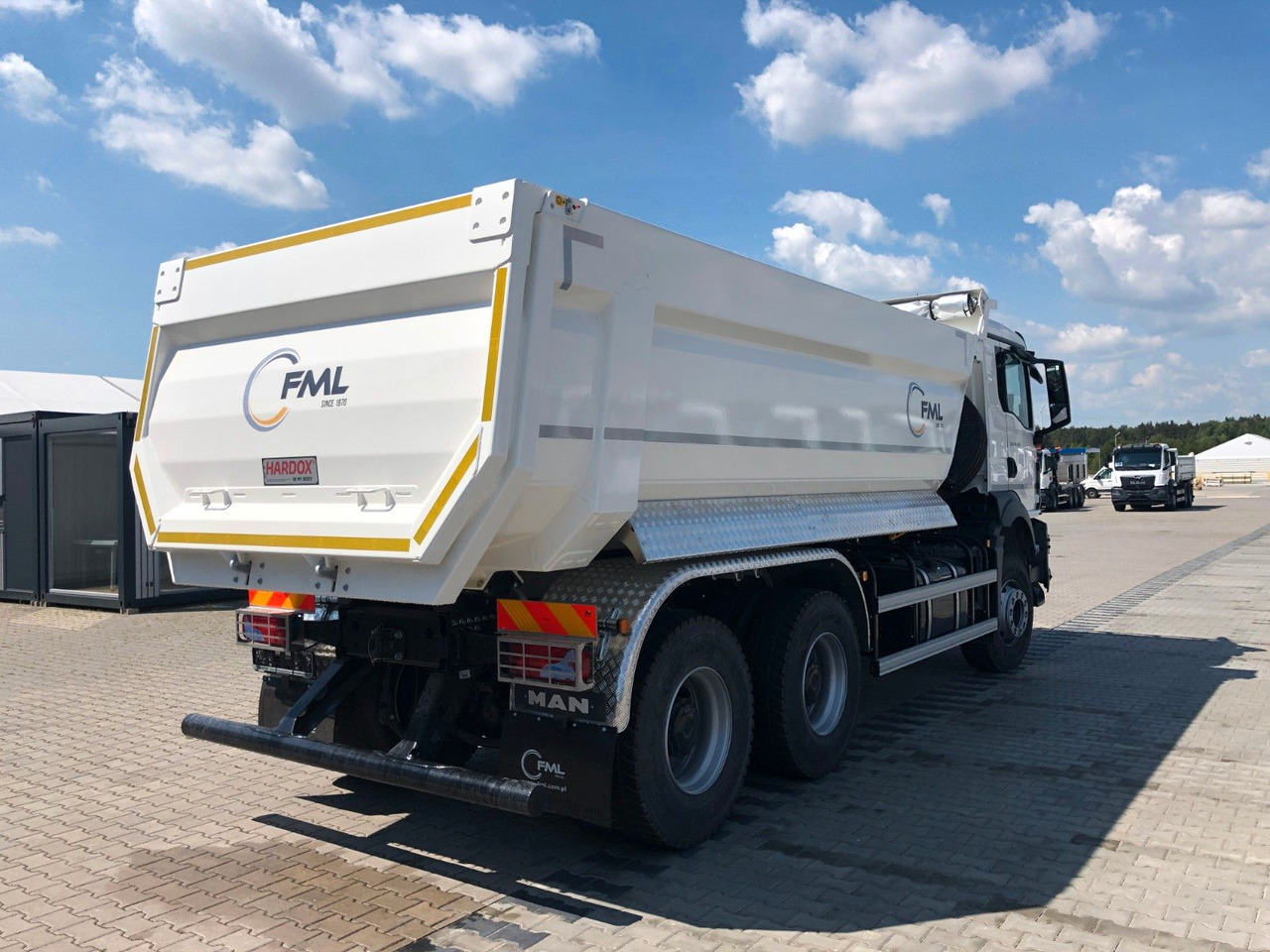 MAN TGS 33.400 6X4 EURO2 FML KIPPER 17,5M3 - Camion benne: photos 5 MAN TGS 33.400 6X4 EURO2 FML KIPPER 17,5M3 - Camion benne: photos 5