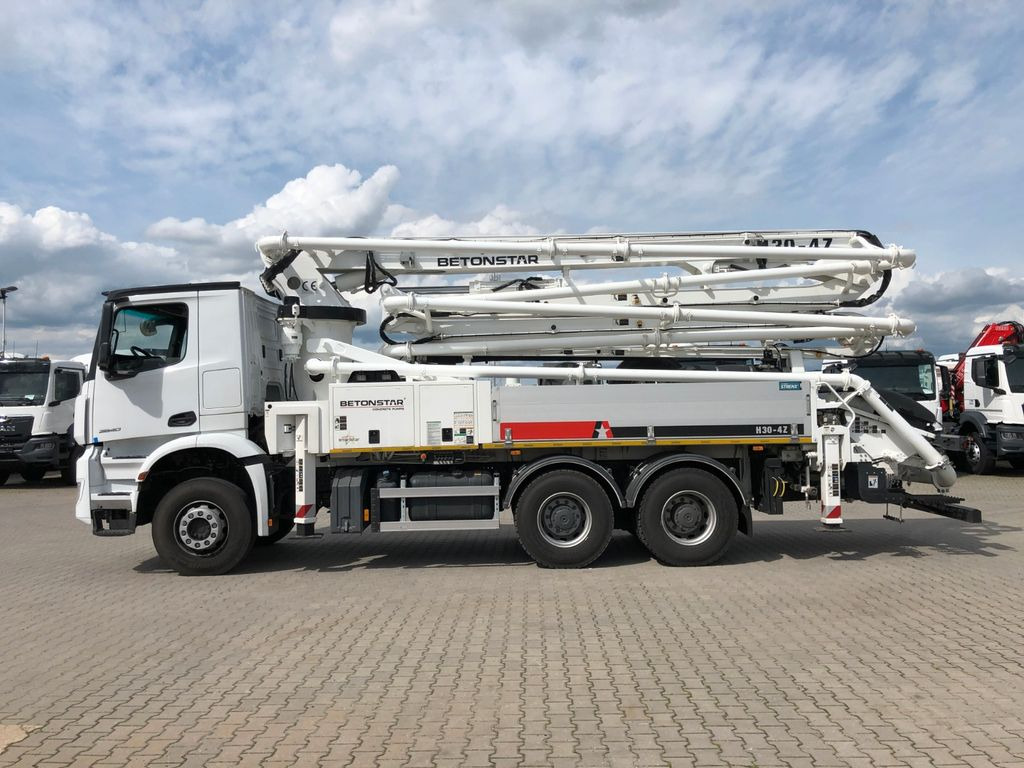 Mercedes-Benz AROCS 2840 BETONPUMPE BETONSTAR H30.14S-4Z - Camion pompe: photos 4 Mercedes-Benz AROCS 2840 BETONPUMPE BETONSTAR H30.14S-4Z - Camion pompe: photos 4