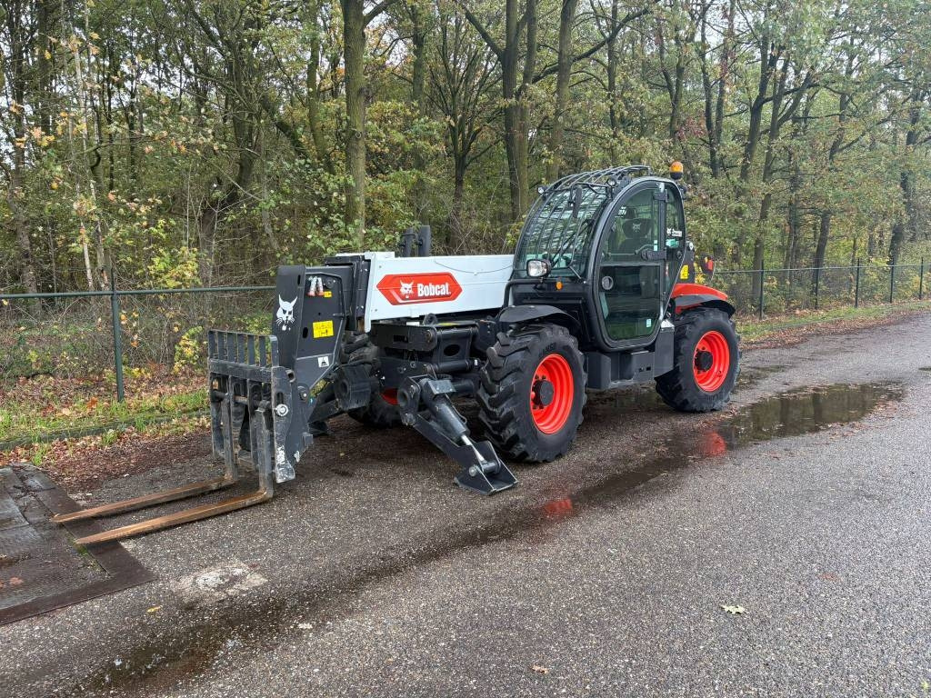 Bobcat T41.140 SLP (not JCB 540-140) - Chariot télescopique: photos 1 Bobcat T41.140 SLP (not JCB 540-140) - Chariot télescopique: photos 1