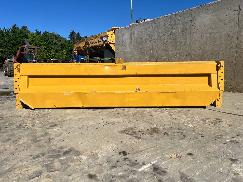 CAT TAILGATE CAT 735 - Pièces de rechange pour Engins de chantier: photos 2 CAT TAILGATE CAT 735 - Pièces de rechange pour Engins de chantier: photos 2