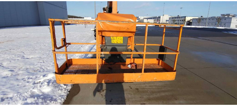 JLG 1350 AJP - Nacelle articulée: photos 4 JLG 1350 AJP - Nacelle articulée: photos 4