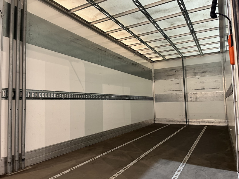 Fourgon grand volume Iveco Daily 35S18 3.0 BE Clixtar Automaat Bakwagen met Laadklep / Laadvermogen 3.060 KG / Euro 6 / Luchtvering / Airco / Camera / CarPlay / Cruise Control /: photos 18