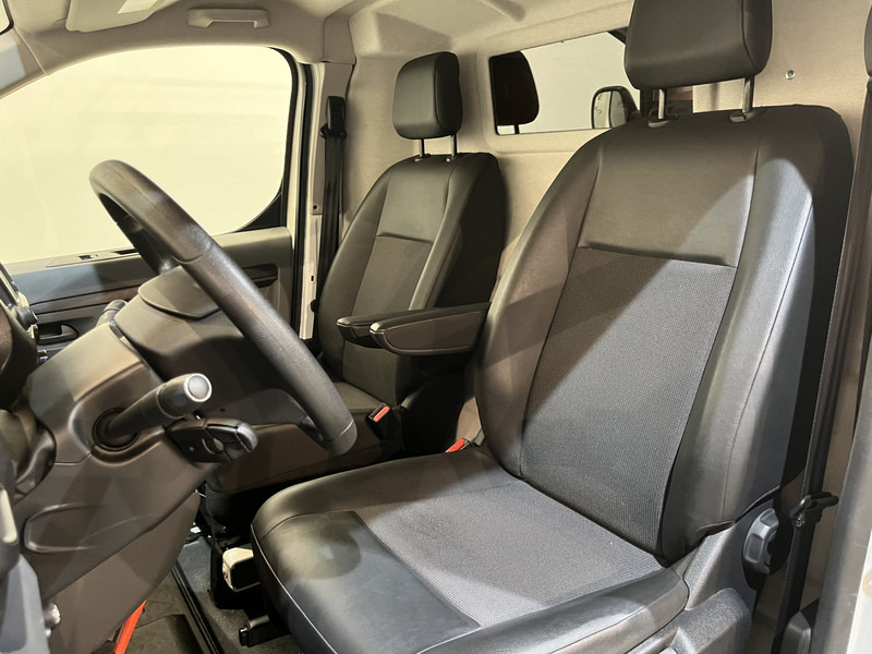 Fourgonnette Opel Vivaro 2.0 CDTI L2H1 120 PK Servicebus / Inrichting / Euro 6 / 220V. / Airco / Cruise Control / Trekhaak / Camera / CarPlay / Navigatie / 60.800 KM !!: photos 8