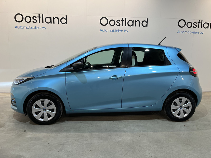 Renault ZOE R110 Life 52 kWh (Accuhuur) / Carplay / Airco / Cruise Control / 100% elektrisch / 31.200 KM !! Prijs ex BTW € 7.850,- - Voiture à hayon: photos 2 Renault ZOE R110 Life 52 kWh (Accuhuur) / Carplay / Airco / Cruise Control / 100% elektrisch / 31.200 KM !! Prijs ex BTW € 7.850,- - Voiture à hayon: photos 2