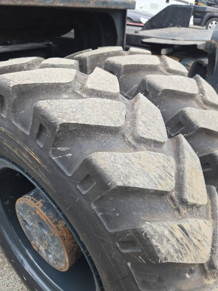 Crédit-bail de Hyundai HW 160  Hyundai HW 160: photos 13