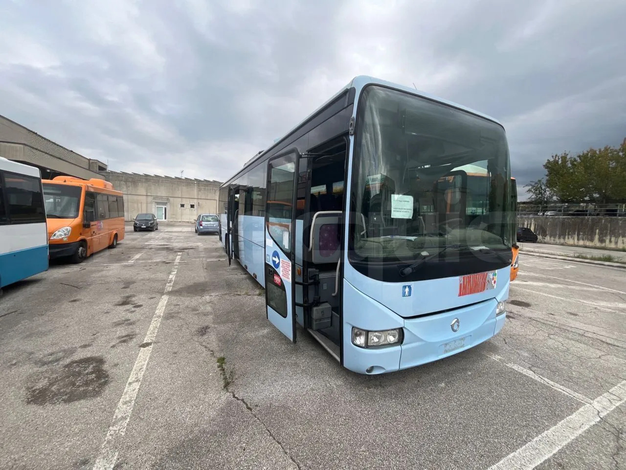 Bundle di 9 mezzi Irisbus - Arway Iveco - Sitcar Iveco - Sitcar Mercedes-Benz - Citaro Mercedes-Benz - Citaro Mercedes-Benz - Citaro Iveco - Citelis Iveco - Sitcar Fiat - Fiorino - Bus interurbain: photos 1 Bundle di 9 mezzi Irisbus - Arway Iveco - Sitcar Iveco - Sitcar Mercedes-Benz - Citaro Mercedes-Benz - Citaro Mercedes-Benz - Citaro Iveco - Citelis Iveco - Sitcar Fiat - Fiorino - Bus interurbain: photos 1