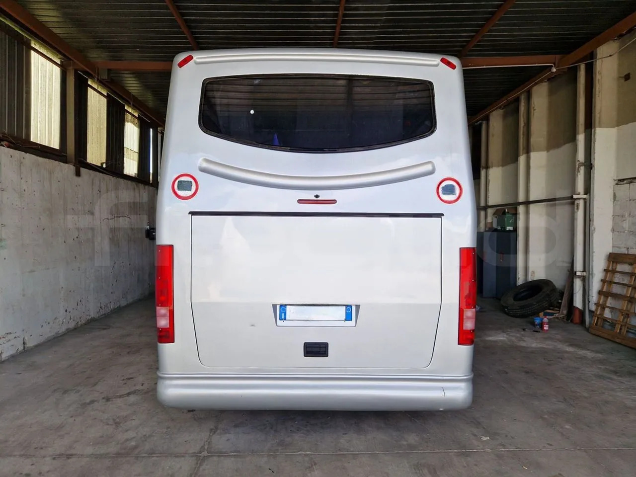 Iveco 65C15/70 - Autocar: photos 4 Iveco 65C15/70 - Autocar: photos 4