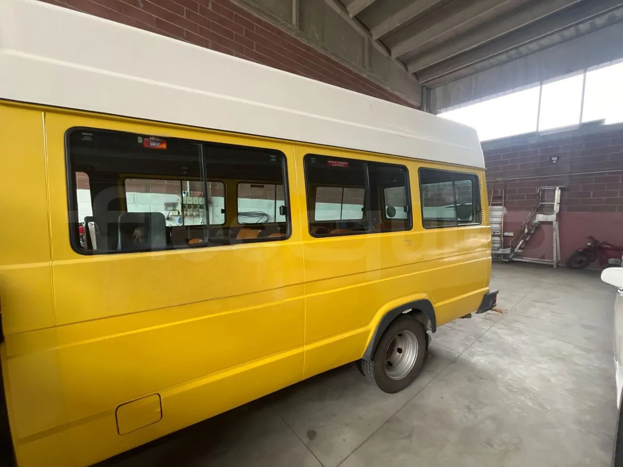 Iveco Daily - Bus scolaire: photos 5 Iveco Daily - Bus scolaire: photos 5