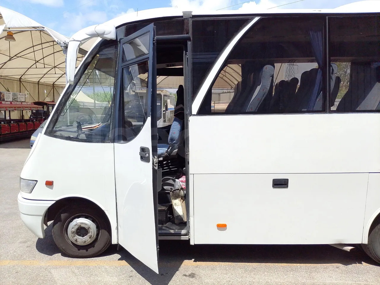 Autocar Iveco Daily: photos 16