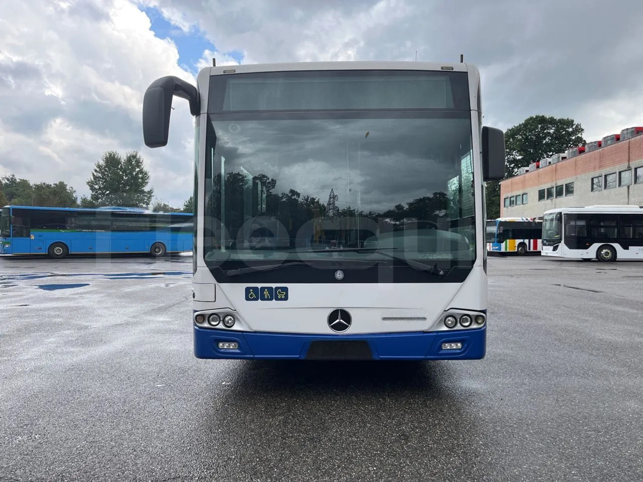 Mercedes-Benz Conecto - Bus urbain: photos 2 Mercedes-Benz Conecto - Bus urbain: photos 2
